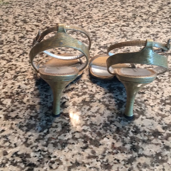 Snakeskin summer heels. - Picture 4 of 4